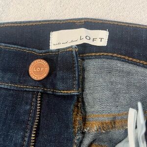 LOFT Women's Deep Indigo Jeans Skinny Ankle in Curvy Fit
